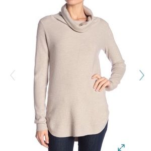 Cyrus turtleneck sweater. Great condition